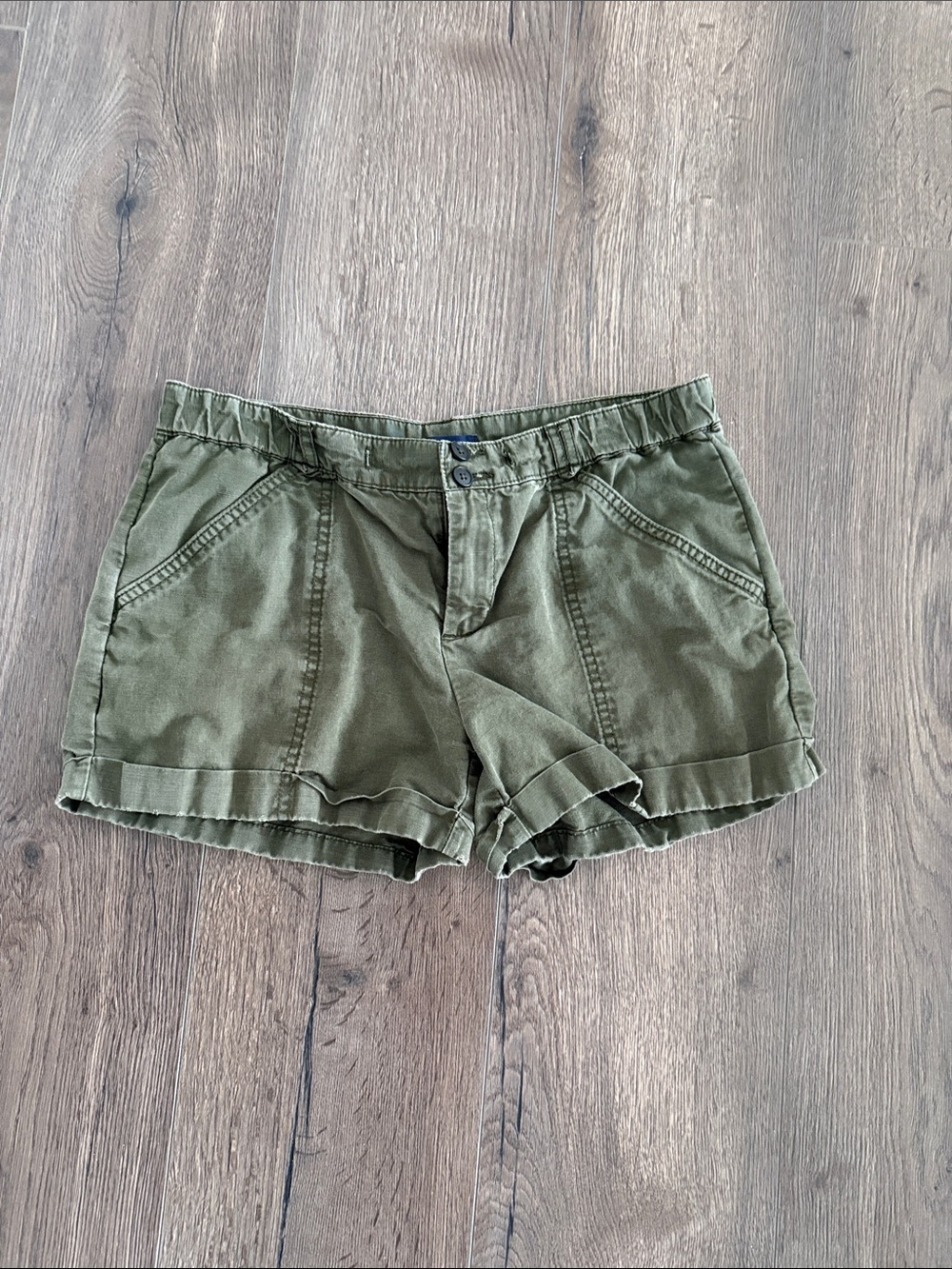 GAP Olive Utility Roll-Hem Shorts